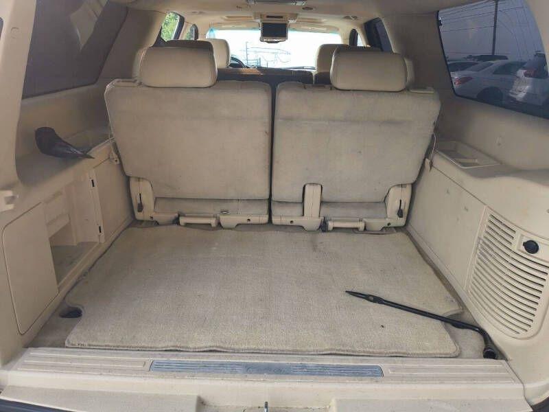 Cadillac Escalade ESV AWD 4dr 2007