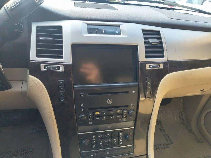 Cadillac Escalade ESV AWD 4dr 2007