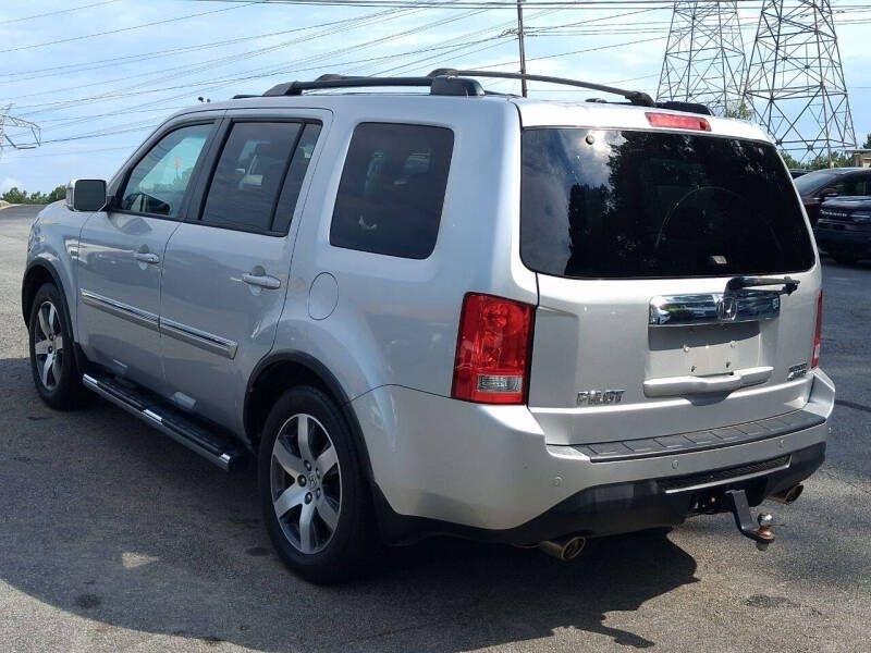 Honda Pilot 4WD 4dr Touring w/RES & Navi 2012