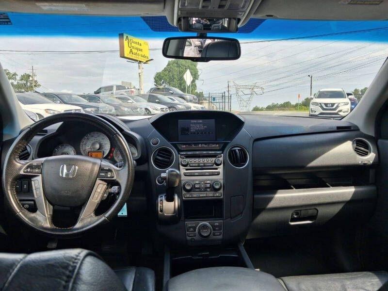 Honda Pilot 4WD 4dr Touring w/RES & Navi 2012