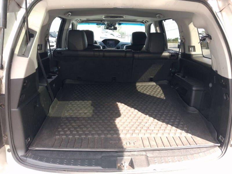 Honda Pilot 4WD 4dr Touring w/RES & Navi 2012