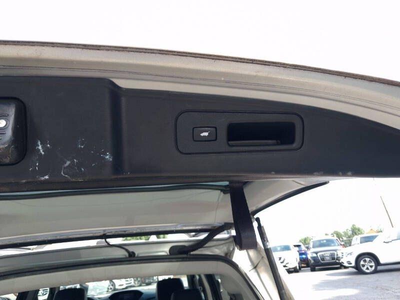 Honda Pilot 4WD 4dr Touring w/RES & Navi 2012