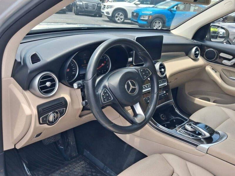Mercedes-Benz GLC RWD 4dr GLC 300 2016