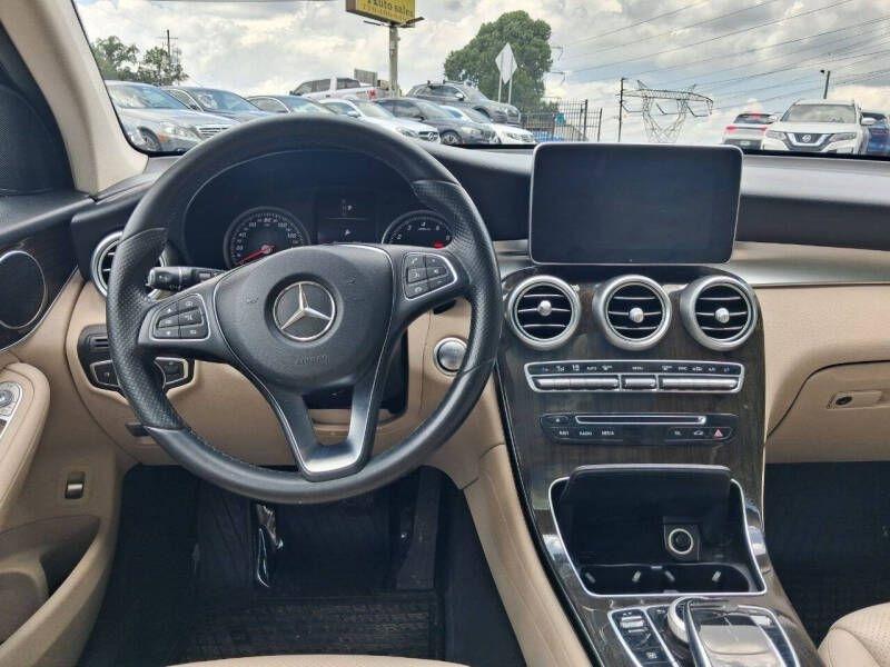 Mercedes-Benz GLC RWD 4dr GLC 300 2016