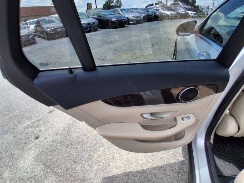 Mercedes-Benz GLC RWD 4dr GLC 300 2016