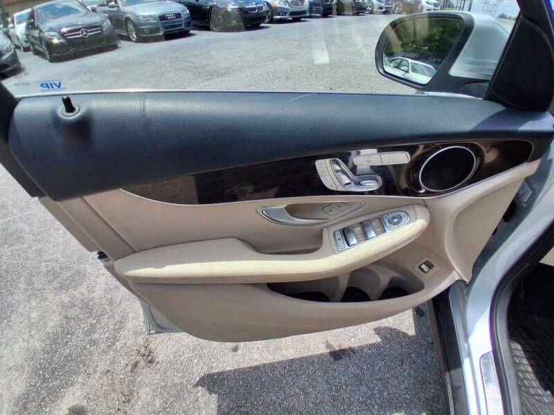 Mercedes-Benz GLC RWD 4dr GLC 300 2016