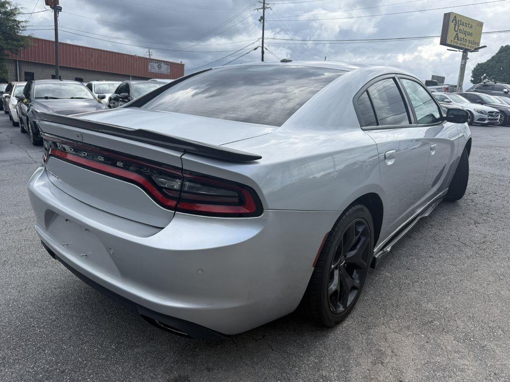 Dodge Charger SXT RWD 2019