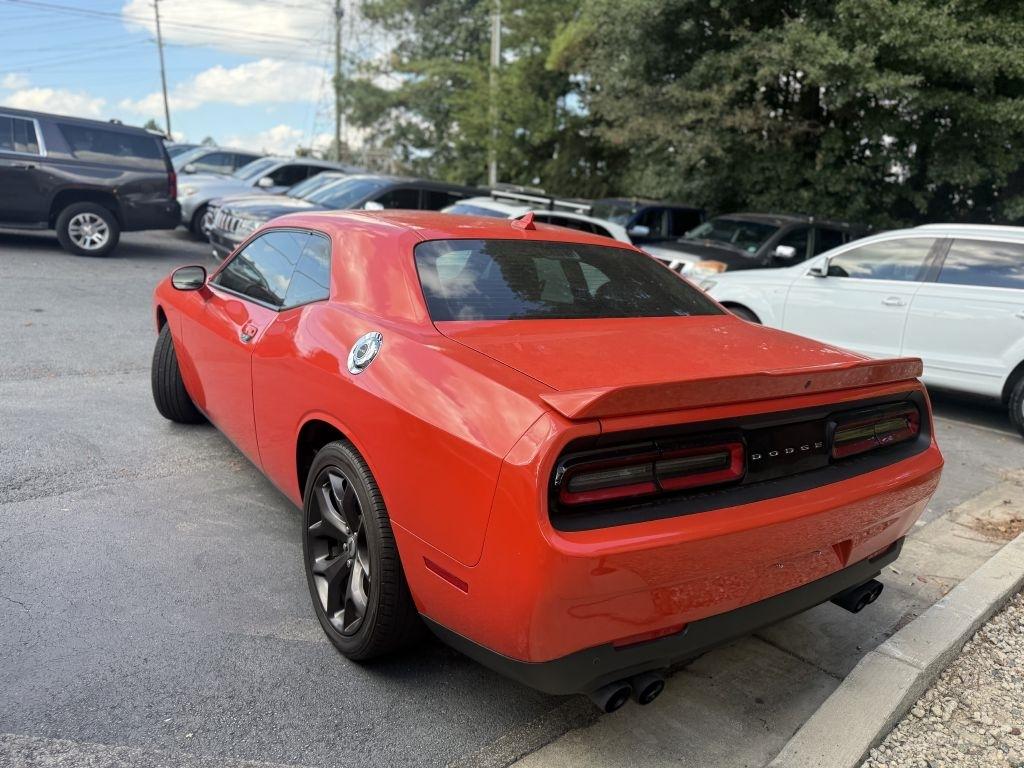 Dodge Challenger SXT RWD 2019