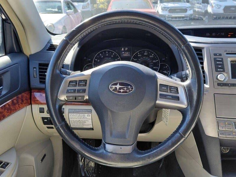 Subaru Outback 4dr Wgn H4 Auto 2.5i Limited 2012