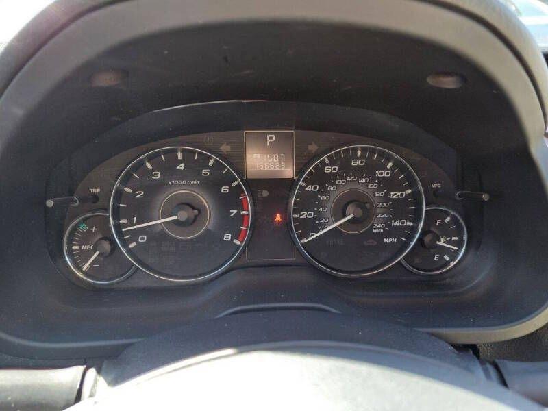 Subaru Outback 4dr Wgn H4 Auto 2.5i Limited 2012