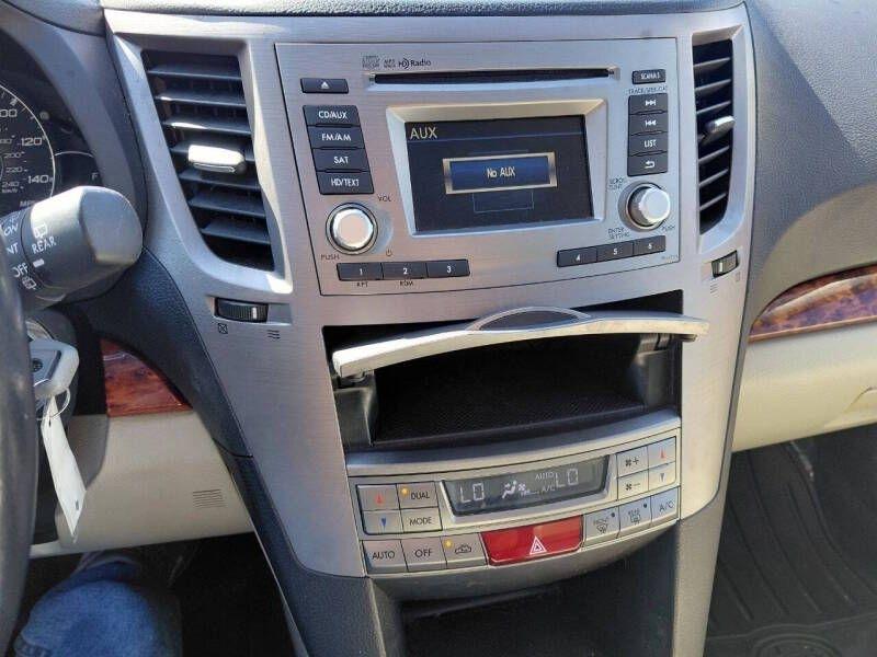 Subaru Outback 4dr Wgn H4 Auto 2.5i Limited 2012