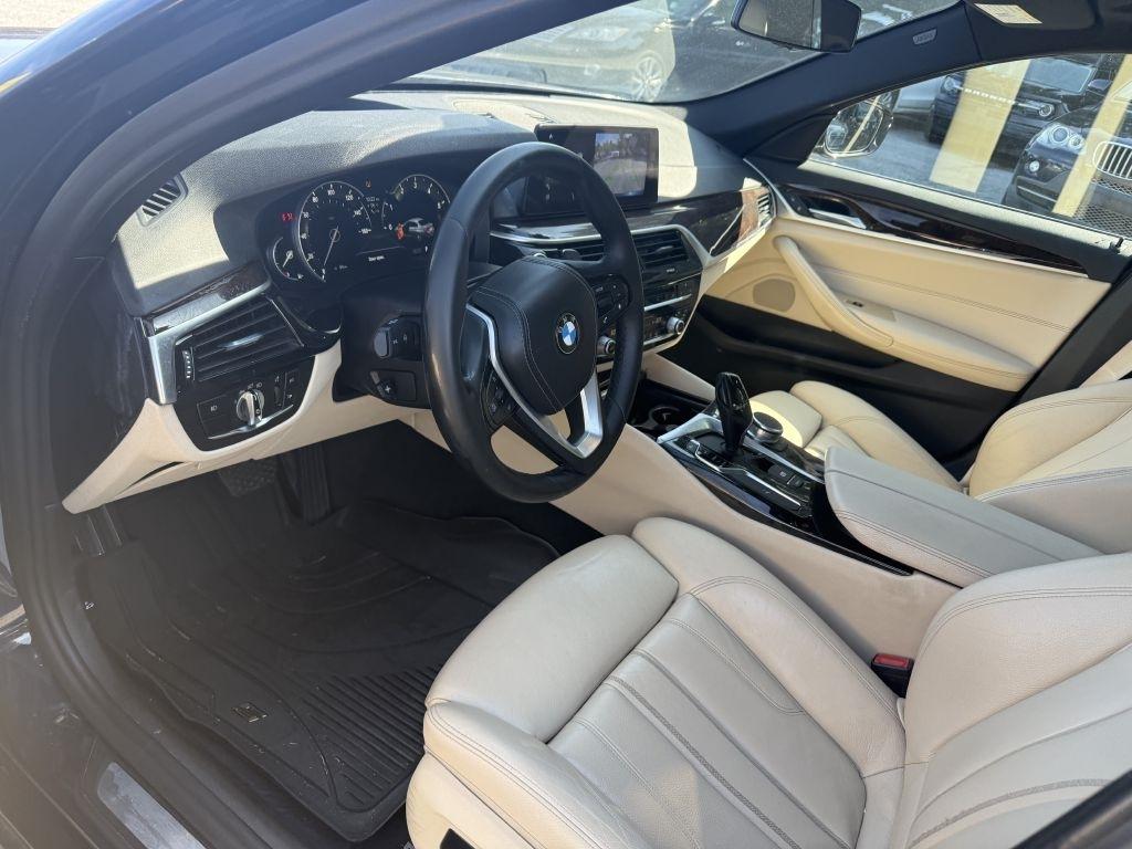 BMW 5 Series 540i Sedan 2018
