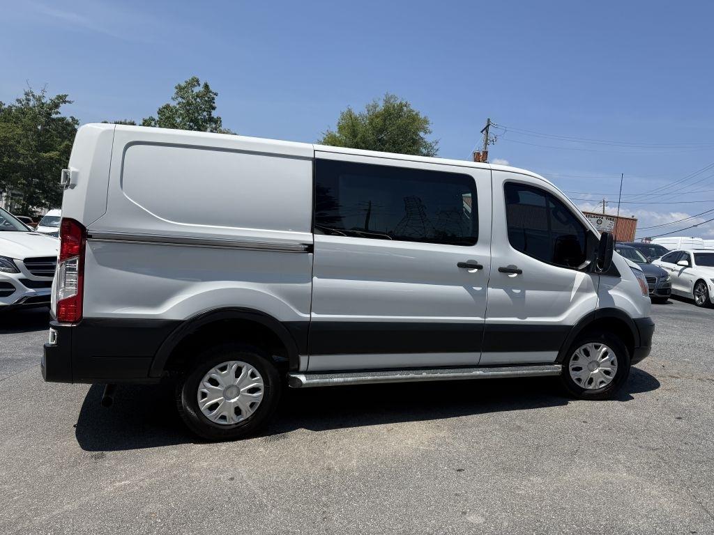 Ford Transit Cargo Van T-250 130" Low Rf 9070 GVWR RWD 2022