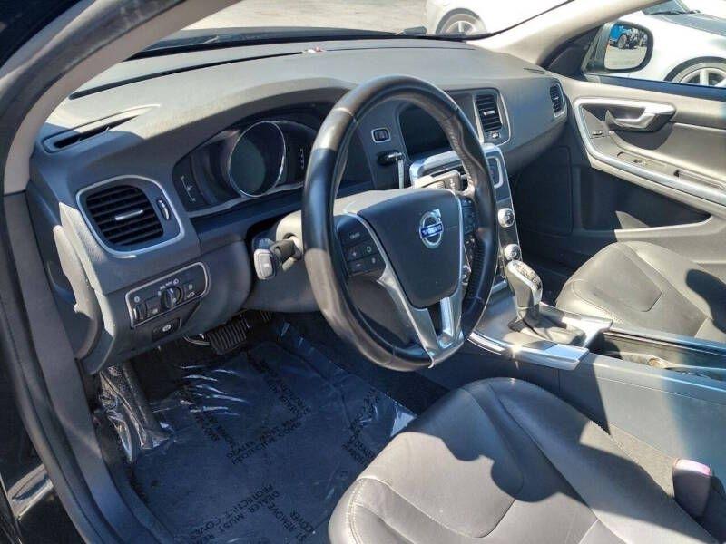Volvo S60 4dr Sdn T5 Drive-E Premier FWD 2016