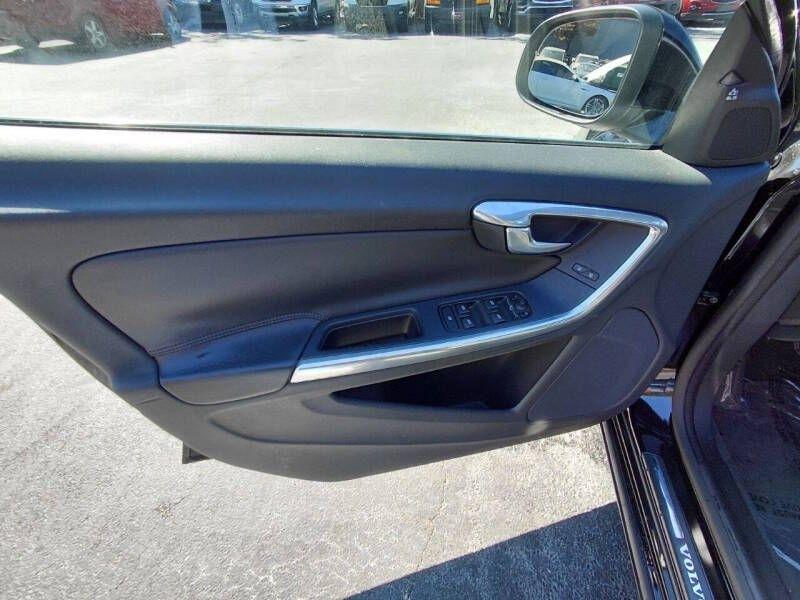 Volvo S60 4dr Sdn T5 Drive-E Premier FWD 2016