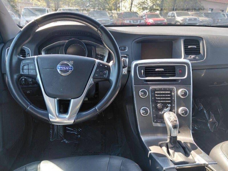 Volvo S60 4dr Sdn T5 Drive-E Premier FWD 2016