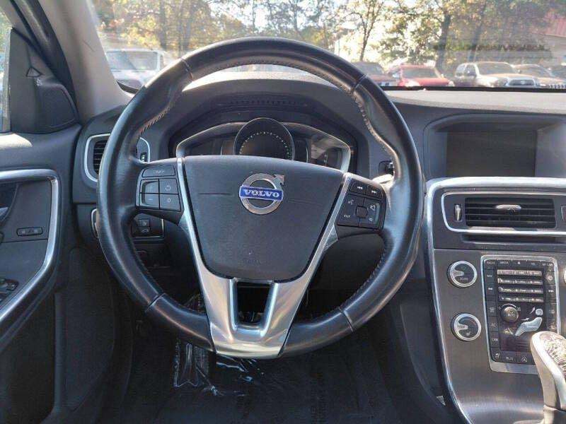 Volvo S60 4dr Sdn T5 Drive-E Premier FWD 2016
