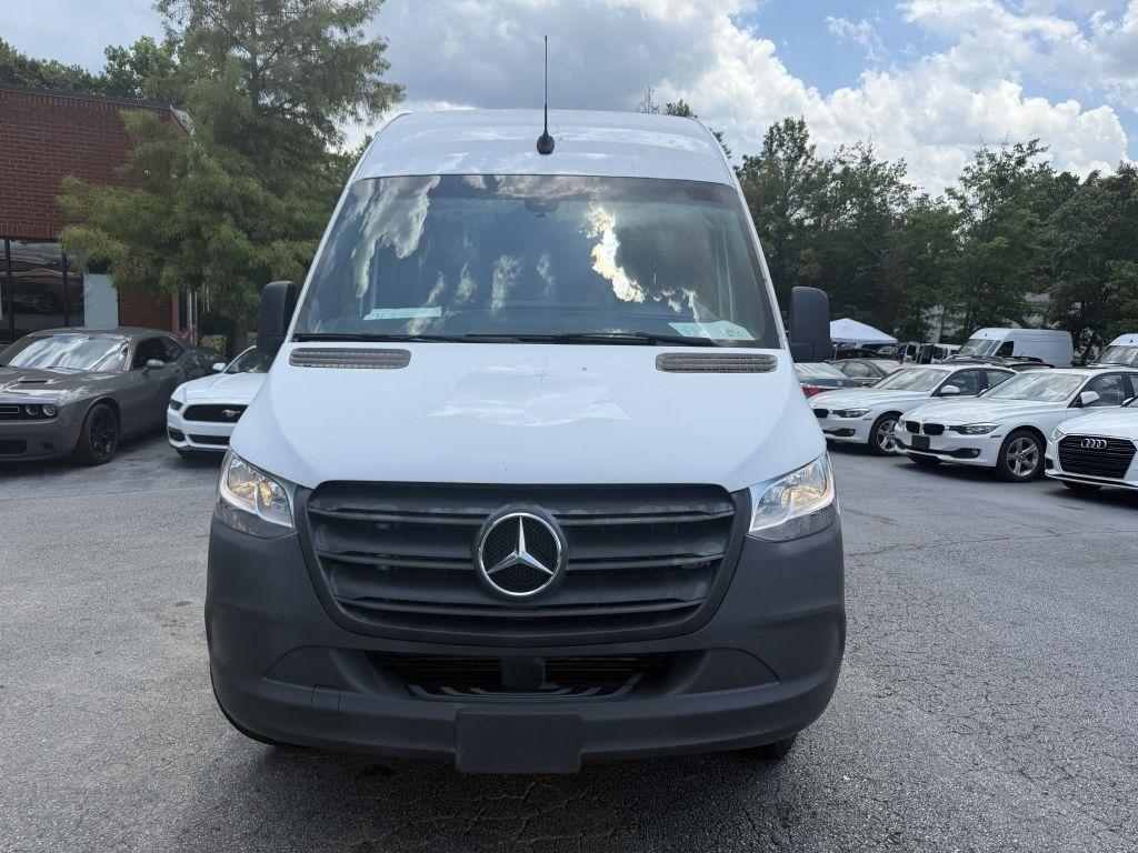 Mercedes-Benz Sprinter Cargo Van 2500 Standard Roof V6 144" Worker RWD 2017