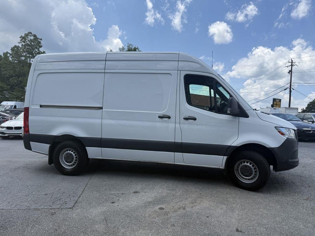 Mercedes-Benz Sprinter Cargo Van 2500 Standard Roof V6 144" Worker RWD 2017