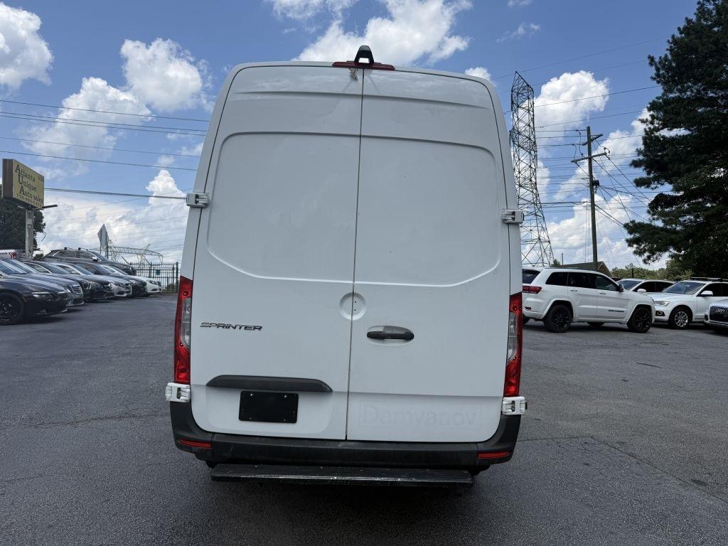 Mercedes-Benz Sprinter Cargo Van 2500 Standard Roof V6 144" Worker RWD 2017