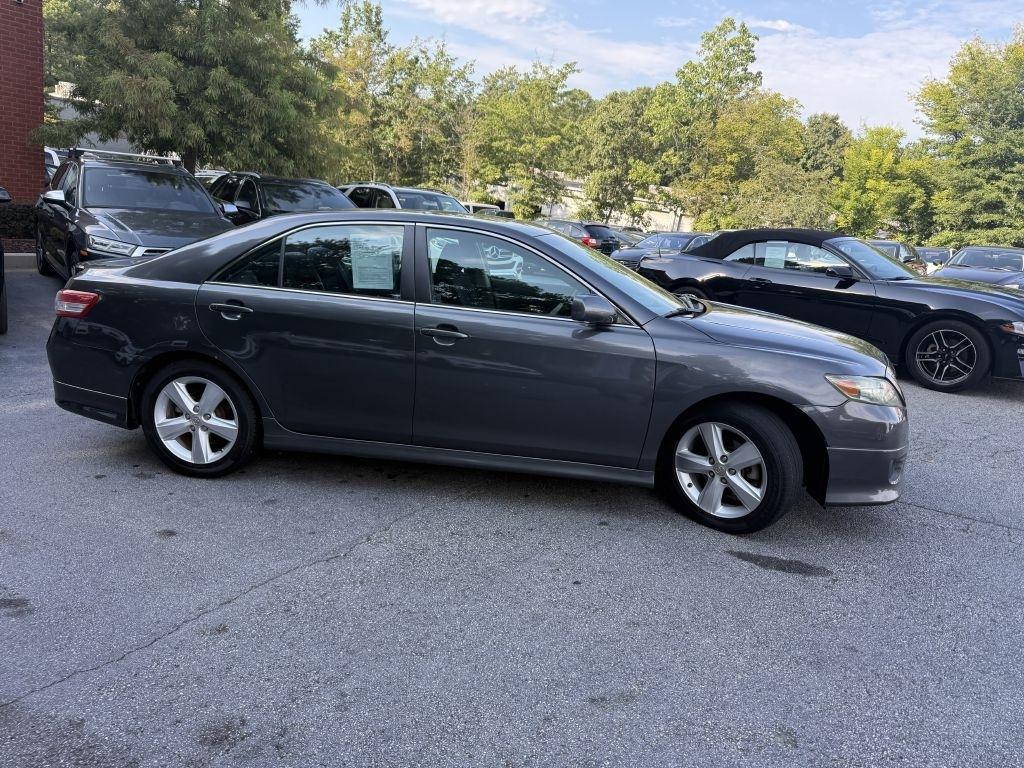 Toyota Camry 4dr Sdn I4 Man (Natl) 2010