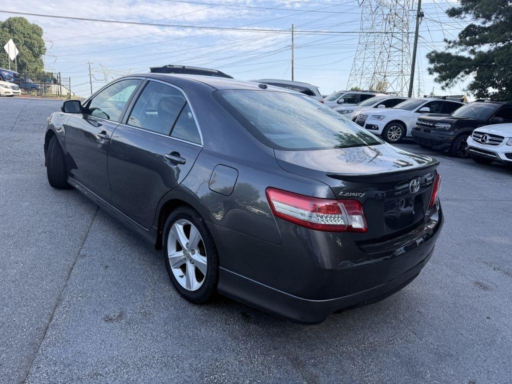 Toyota Camry 4dr Sdn I4 Man (Natl) 2010