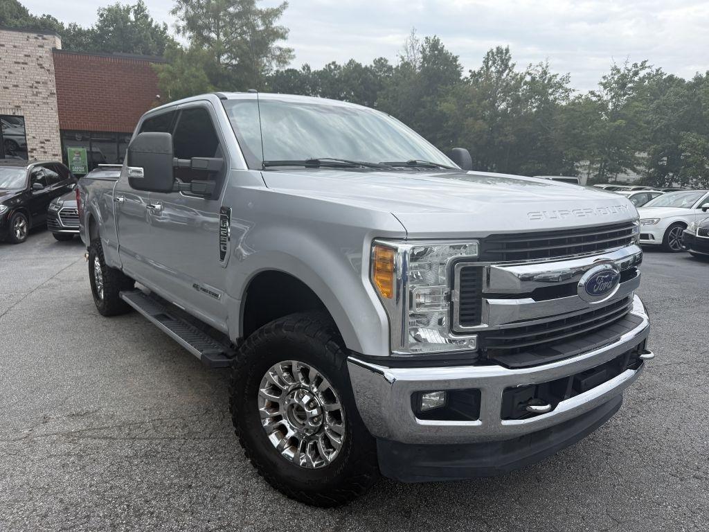 Ford Super Duty F-250 SRW King Ranch 4WD Crew Cab 8' Box 2017