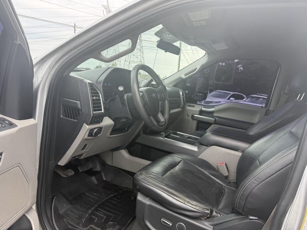 Ford Super Duty F-250 SRW King Ranch 4WD Crew Cab 8' Box 2017