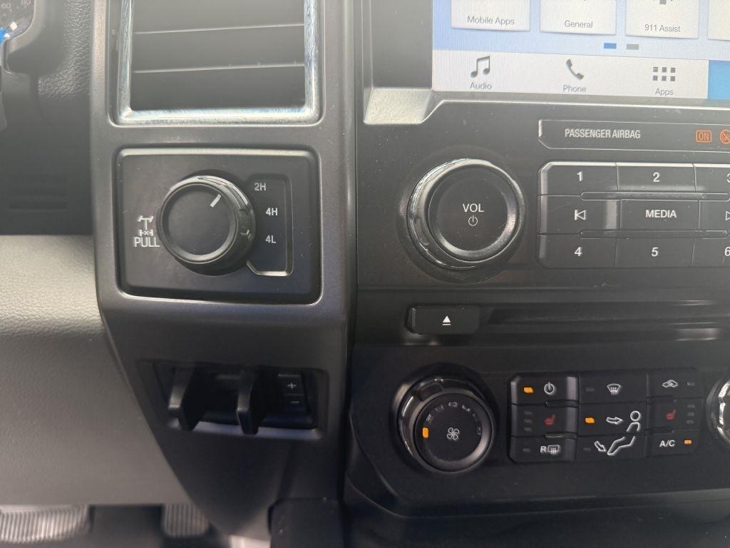 Ford Super Duty F-250 SRW King Ranch 4WD Crew Cab 8' Box 2017