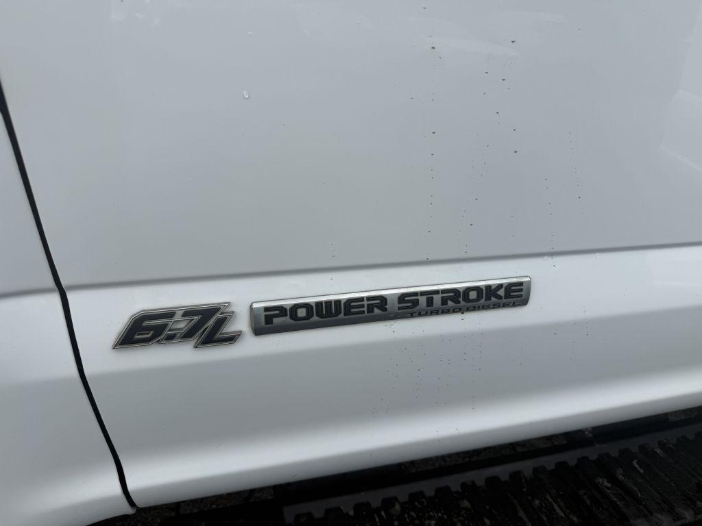 Ford Super Duty F-350 SRW King Ranch 4WD Crew Cab 8' Box 2019