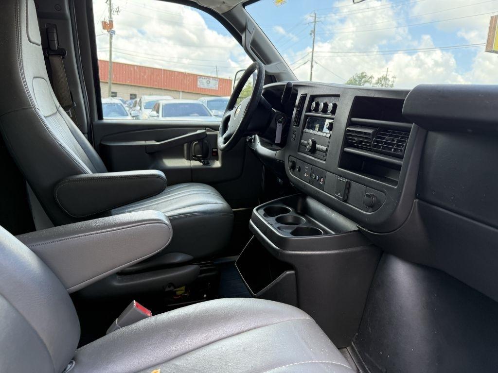 Chevrolet Express Cargo Van RWD 2500 135" 2016