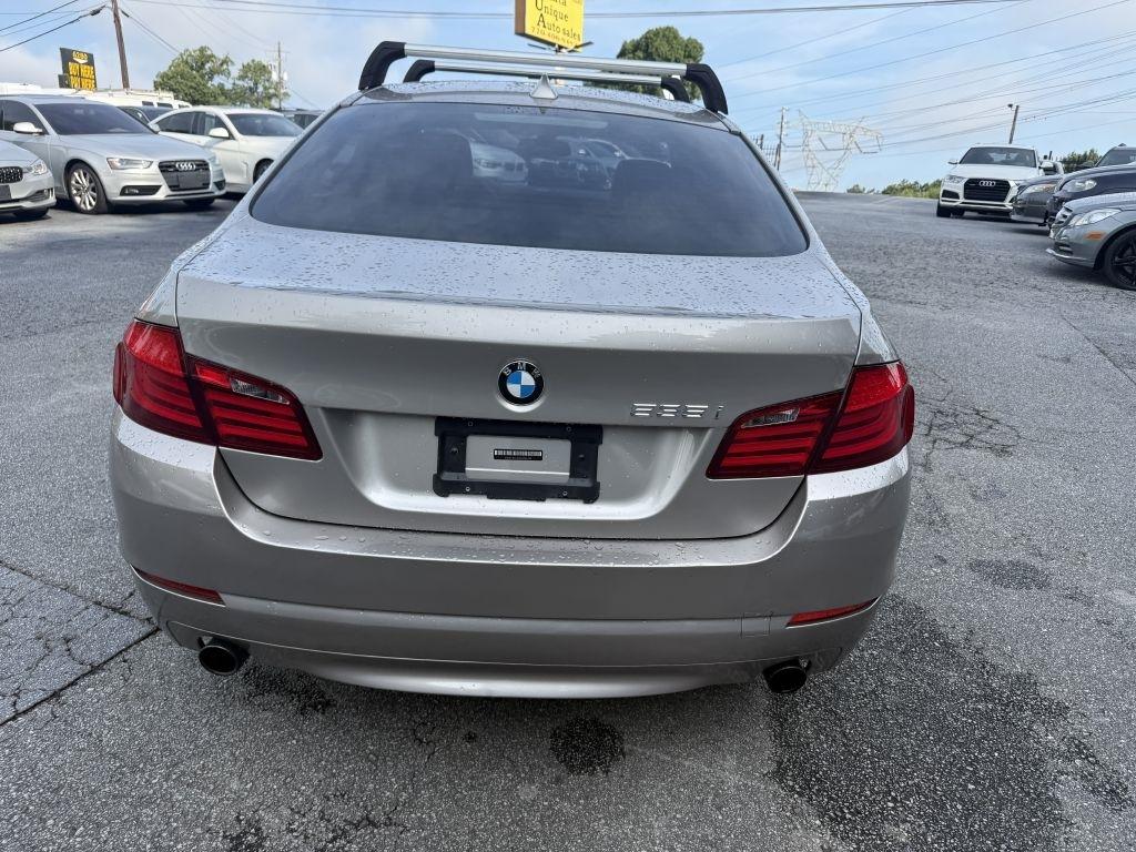 BMW 5 Series 4dr Sdn 535i RWD 2011