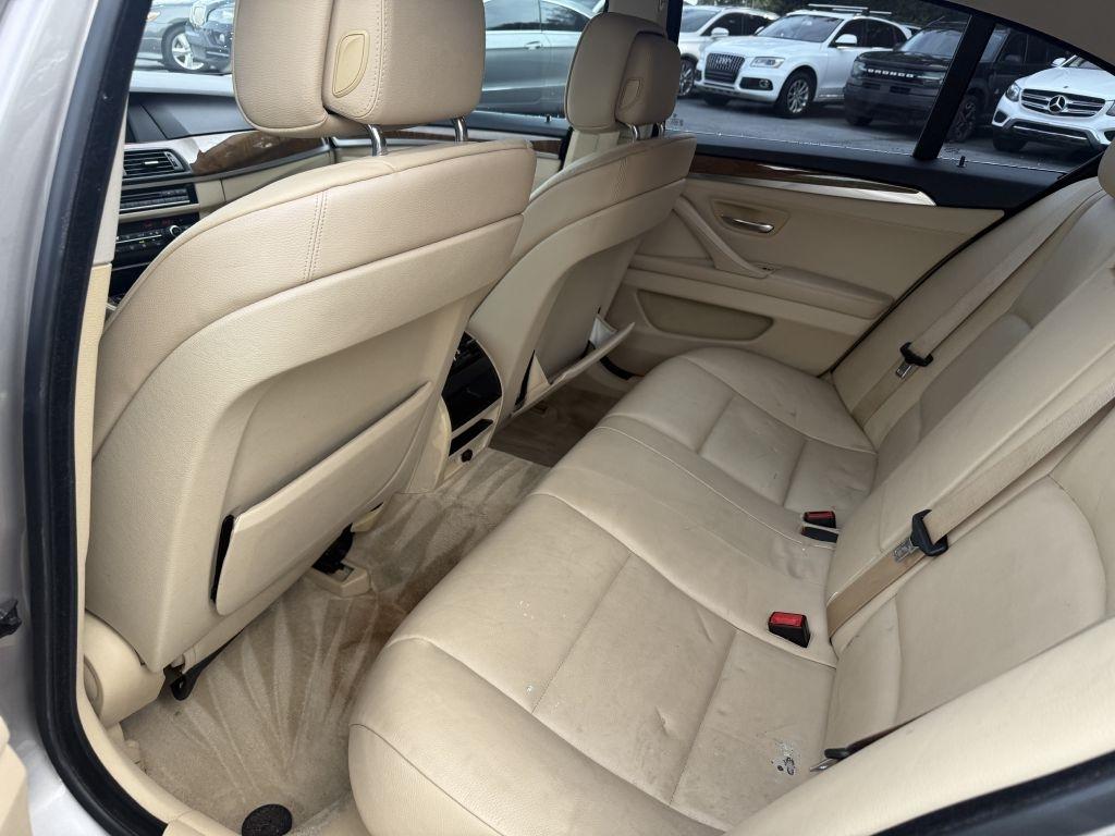 BMW 5 Series 4dr Sdn 535i RWD 2011
