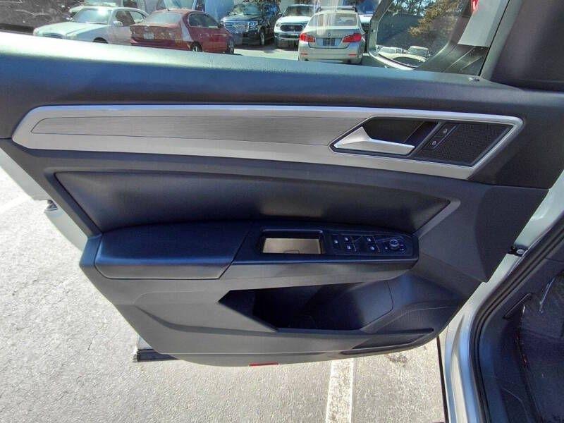 Volkswagen Atlas 3.6L V6 SE 4MOTION 2018