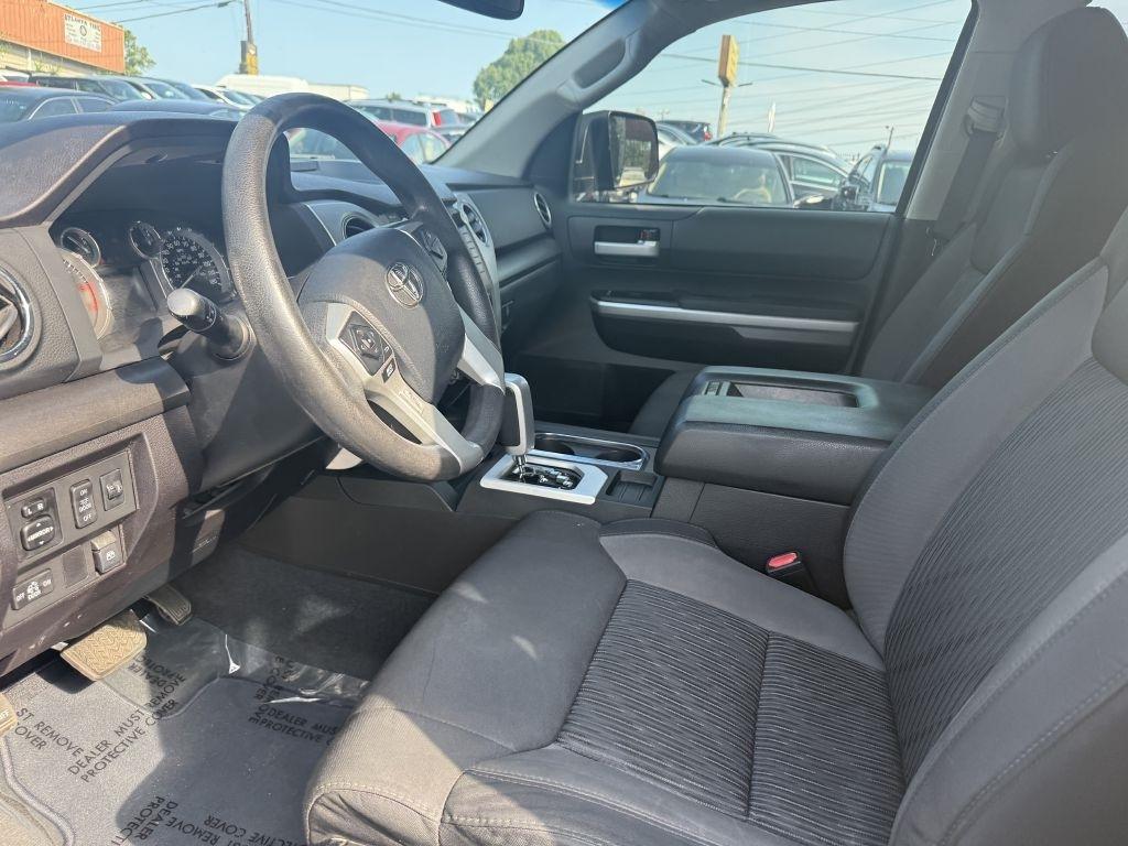 Toyota Tundra 2WD Truck CrewMax 5.7L V8 6-Spd AT SR5 (Natl) 2014