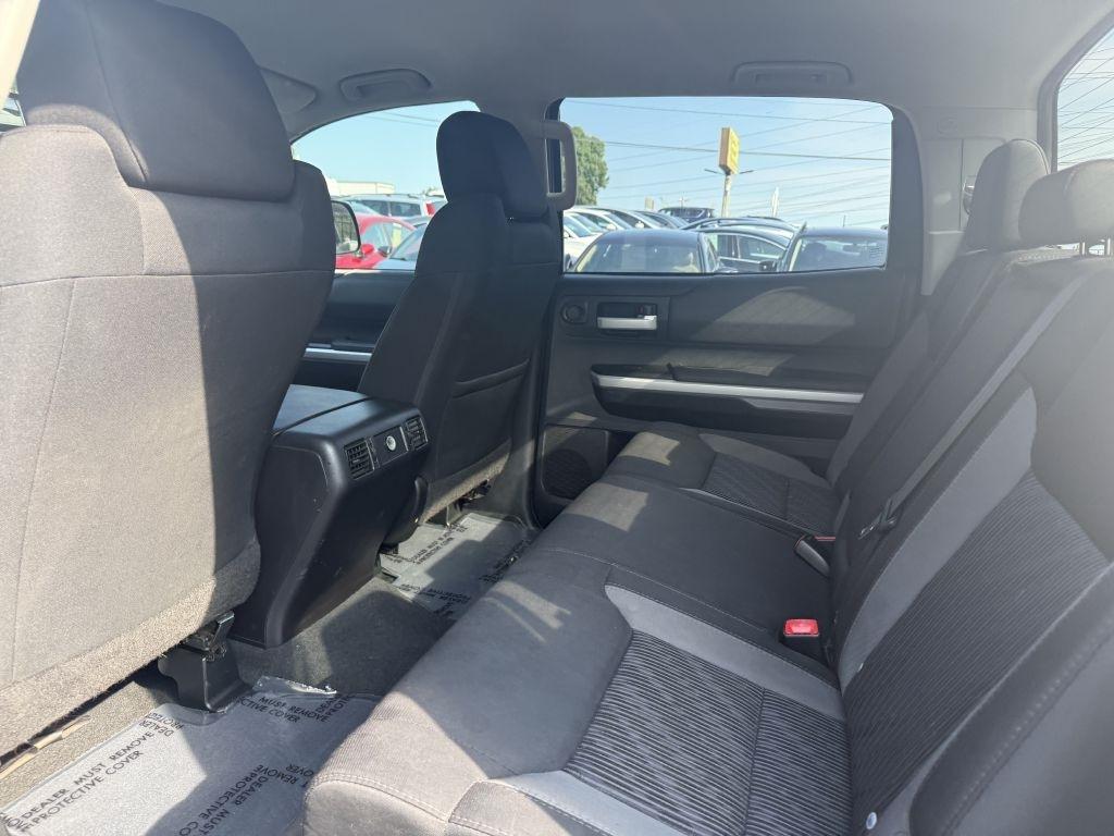 Toyota Tundra 2WD Truck CrewMax 5.7L V8 6-Spd AT SR5 (Natl) 2014