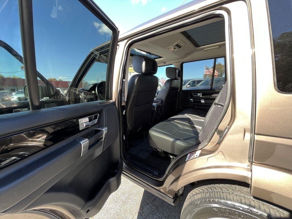Land Rover LR4 4WD 4dr LUX 2013