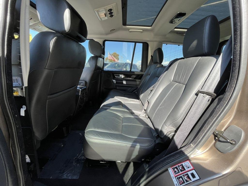 Land Rover LR4 4WD 4dr LUX 2013