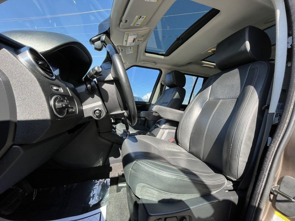 Land Rover LR4 4WD 4dr LUX 2013