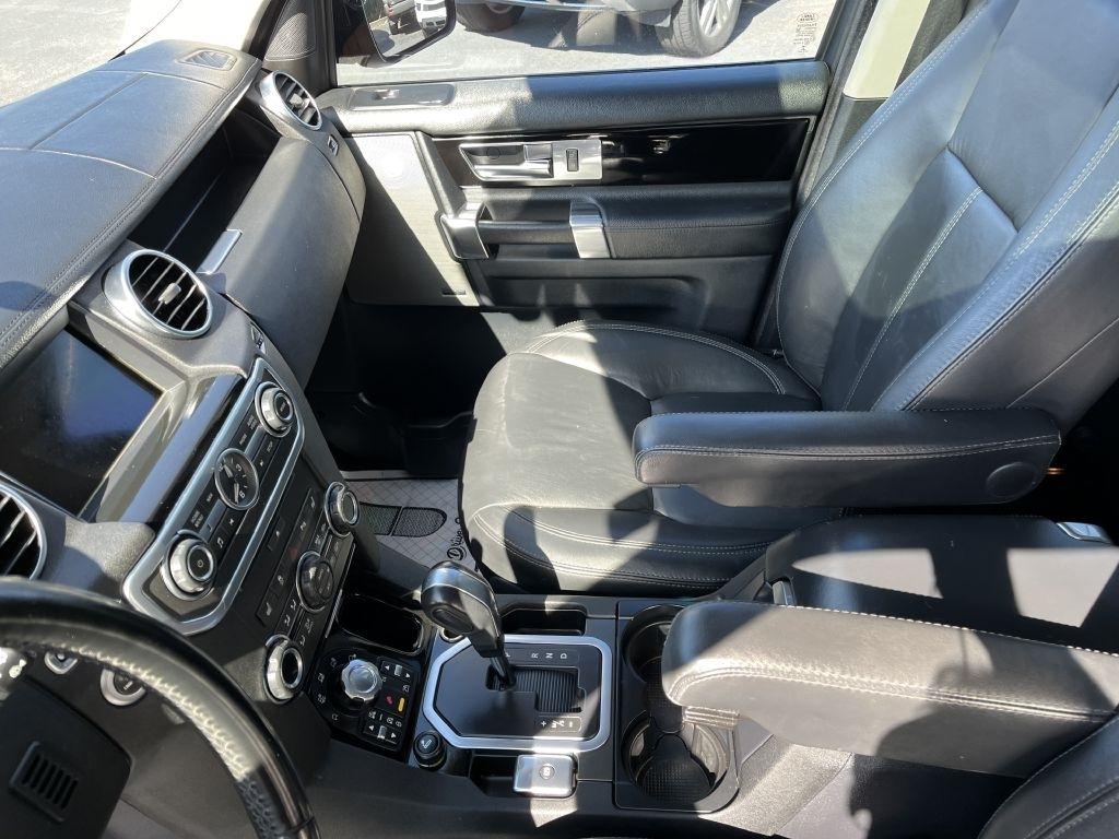 Land Rover LR4 4WD 4dr LUX 2013
