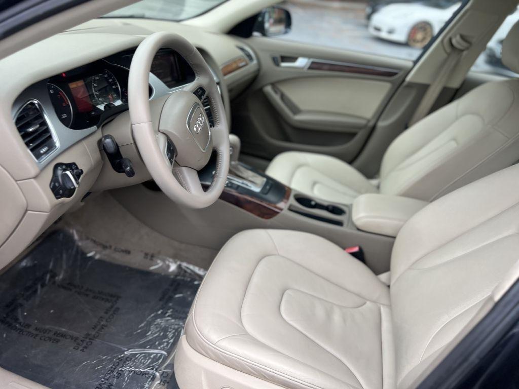 Audi A4 4dr Sdn Auto quattro 2.0T Premium 2012