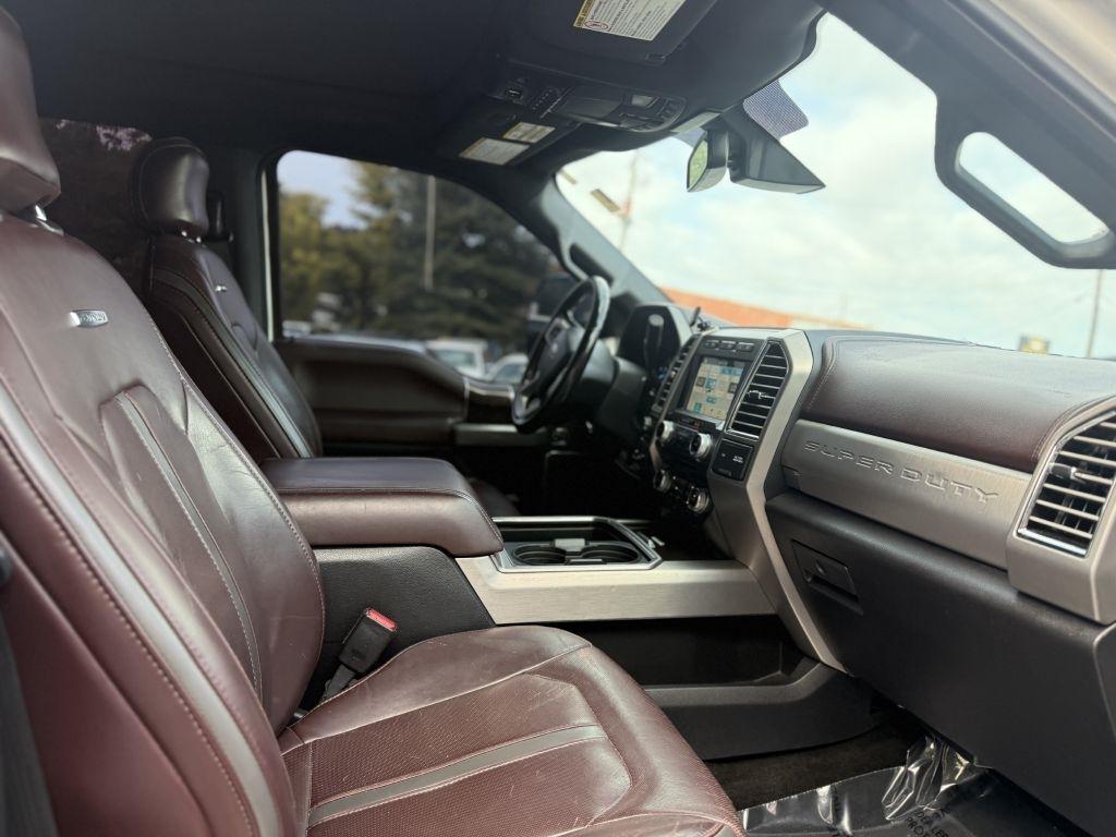 Ford Super Duty F-250 SRW King Ranch 4WD Crew Cab 8' Box 2017
