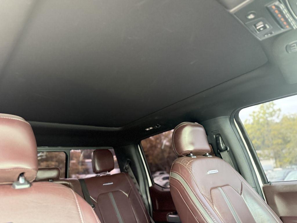 Ford Super Duty F-250 SRW King Ranch 4WD Crew Cab 8' Box 2017