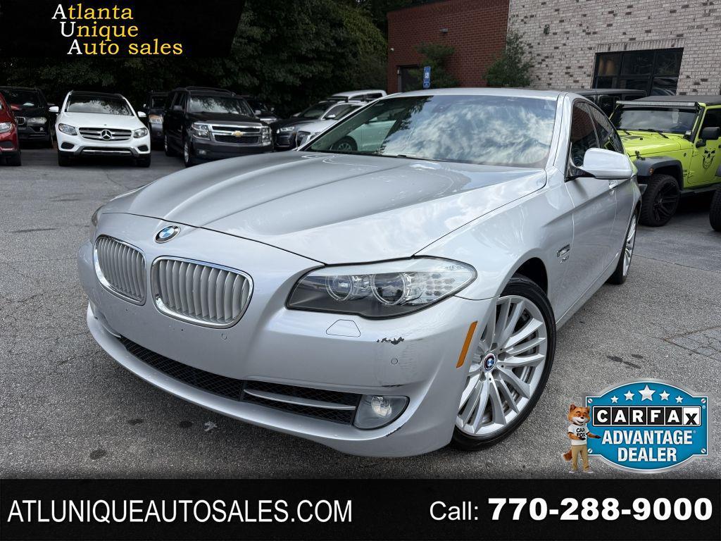 BMW 5 Series 4dr Sdn 550i xDrive AWD 2011