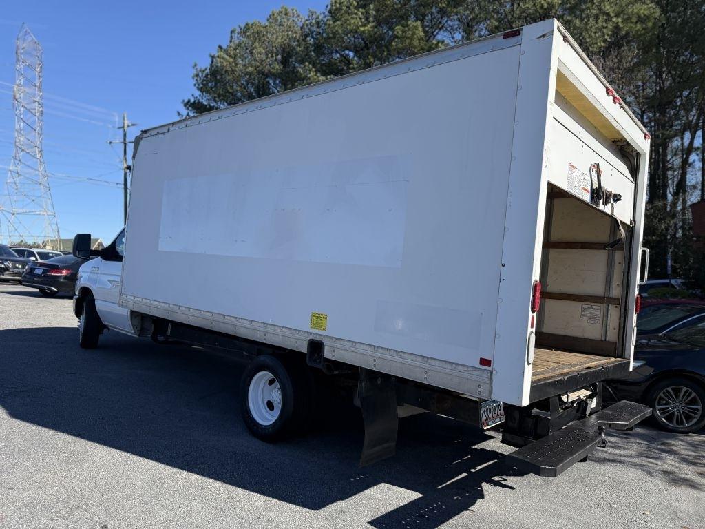 Ford E-Series Cutaway E-350 DRW 138" WB 2017
