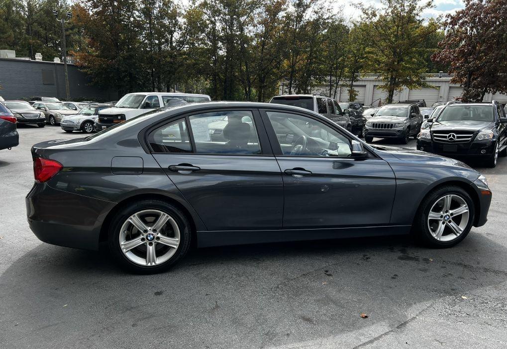 BMW 3 Series 4dr Sdn 328i RWD 2014