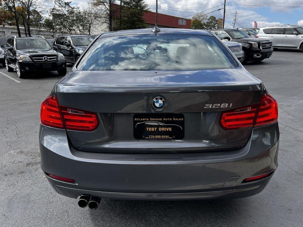 BMW 3 Series 4dr Sdn 328i RWD 2014