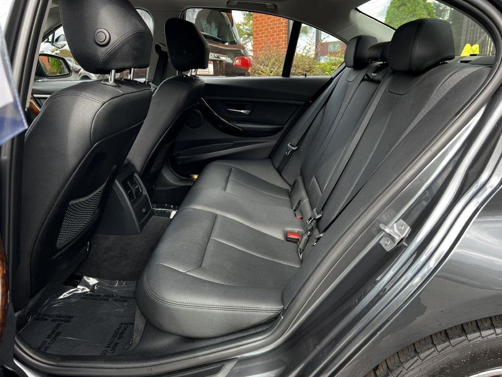 BMW 3 Series 4dr Sdn 328i RWD 2014