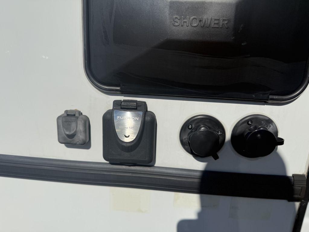 Mercedes-Benz Sprinter Cab Chassis 3500XD Standard Roof V6 170" 2022