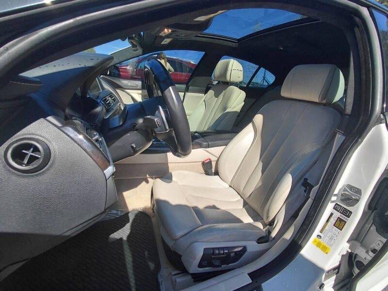 BMW 6 Series 4dr Sdn 650i RWD Gran Coupe 2015